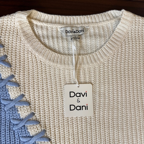 TWO-TONE LIGHT BLUE AND IVORY LONG SLEEVE SWEATER - Picture 9 of 11